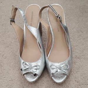 Antonio Melani Wedge Heels Size 7 1/2M